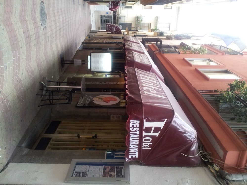 Rincon Extremeno Hotel Plasencia Exterior photo